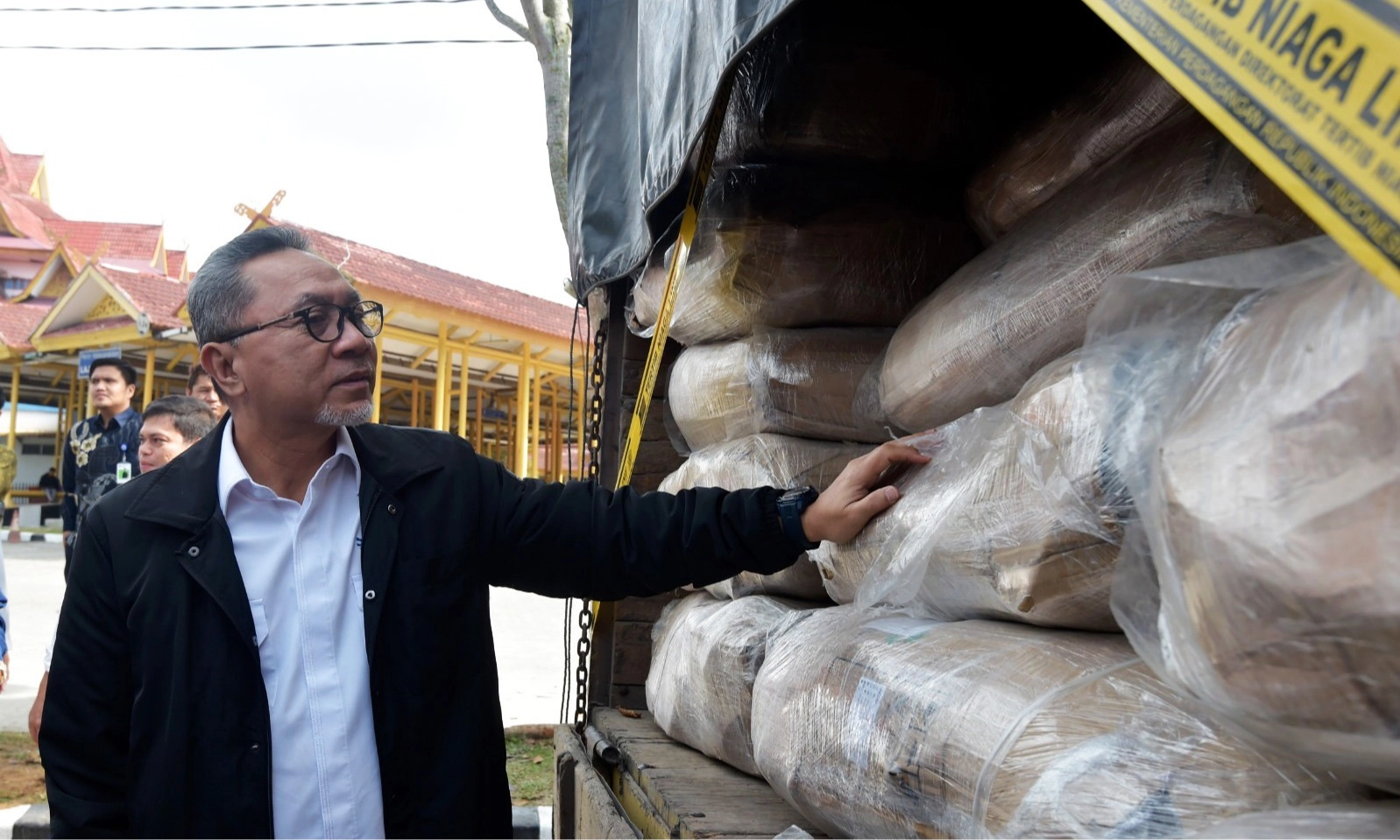 <p id="isPasted">Mendag Sebut Satgas Impor Ilegal Diluncurkan 19 Juli</p>