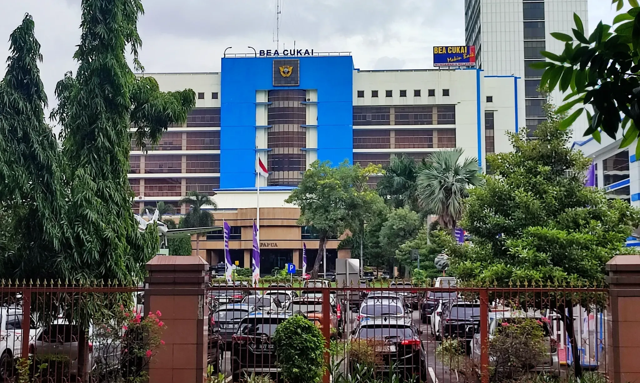 <p id="isPasted">Bea Cukai Bantah Gelar Razia Barang Impor Ilegal di ITC Mangga Dua</p>