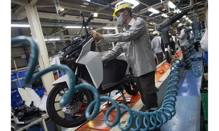 <p>PMI Manufaktur Anjlok Gegara Industri RI Tertekan, Ini Saran Kemenperin</p>