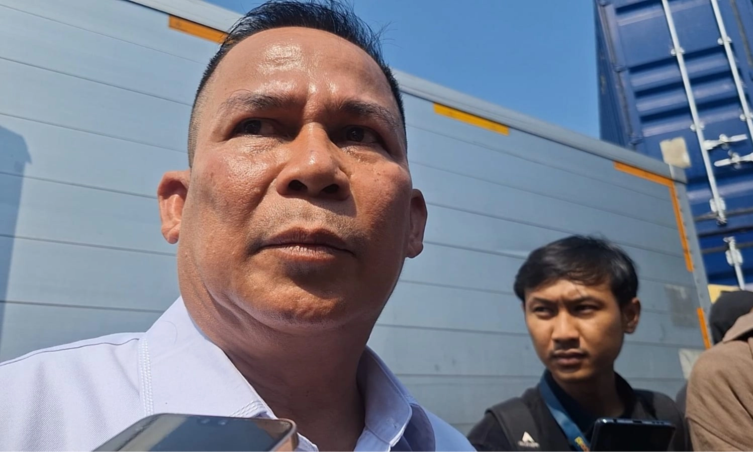 <p id="isPasted">TPT Impor Ilegal Bakal Jadi Bahan Bakar Industri</p>