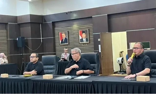 <p>Kemenkop UKM Beri Rekomendasi Atasi Impor Ilegal Dari China</p>