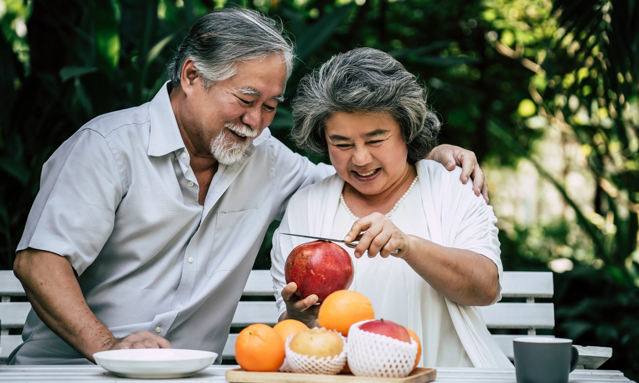 <p>Konsumsi Buah Cegah Depresi Masa Tua</p>