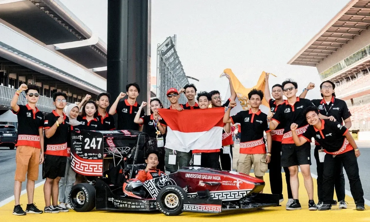 <p>Tim Bimasakti UGM Raih 7 Penghargaan Formula Student Spain 2024</p>