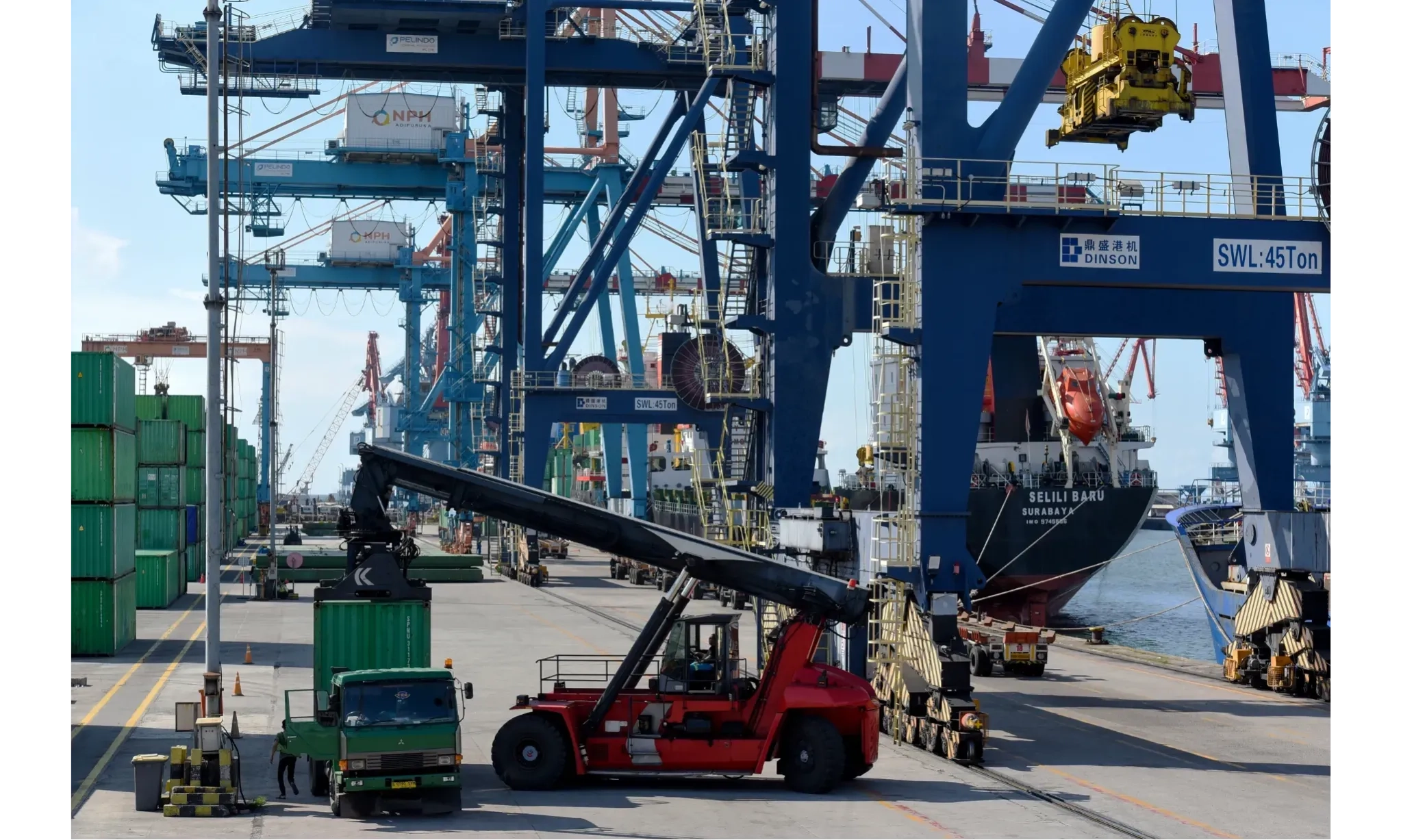 <p>Defisit Neraca Perdagangan Indonesia - Tiongkok Melebar di Juli 2024</p>