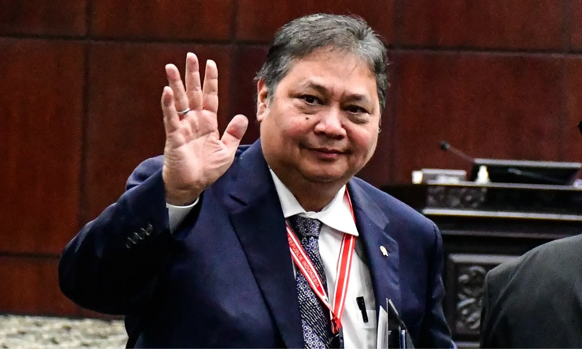 <p>Pengamat Heran Airlangga Mundur: Demokrasi Dalam Bahaya Jika Benar Ada Intervensi</p>