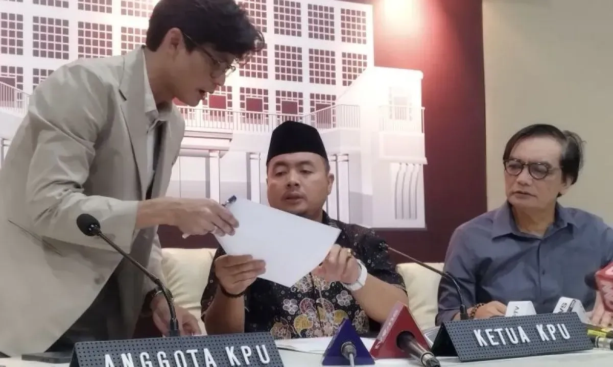 <p>KPU Diingatkan Tetap Teguh Terhadap Putusan MK</p>