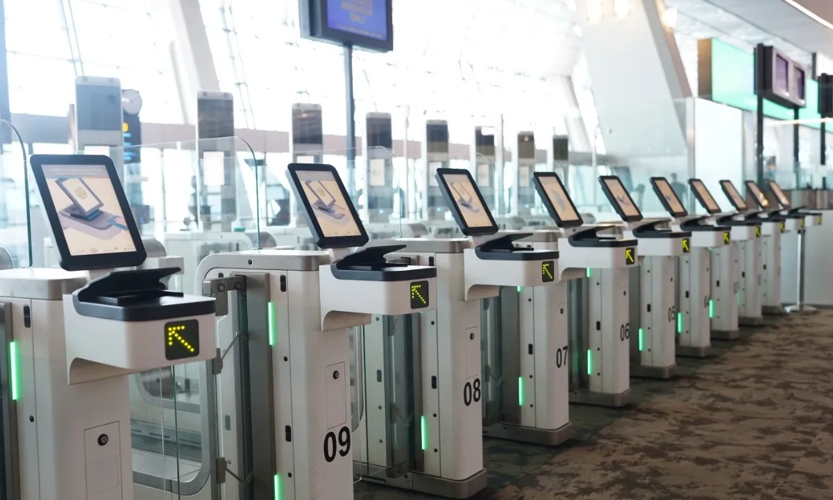 <p>Anak 6 Tahun Bisa Melewati <em>Autogat</em>e Bandara Soetta</p>