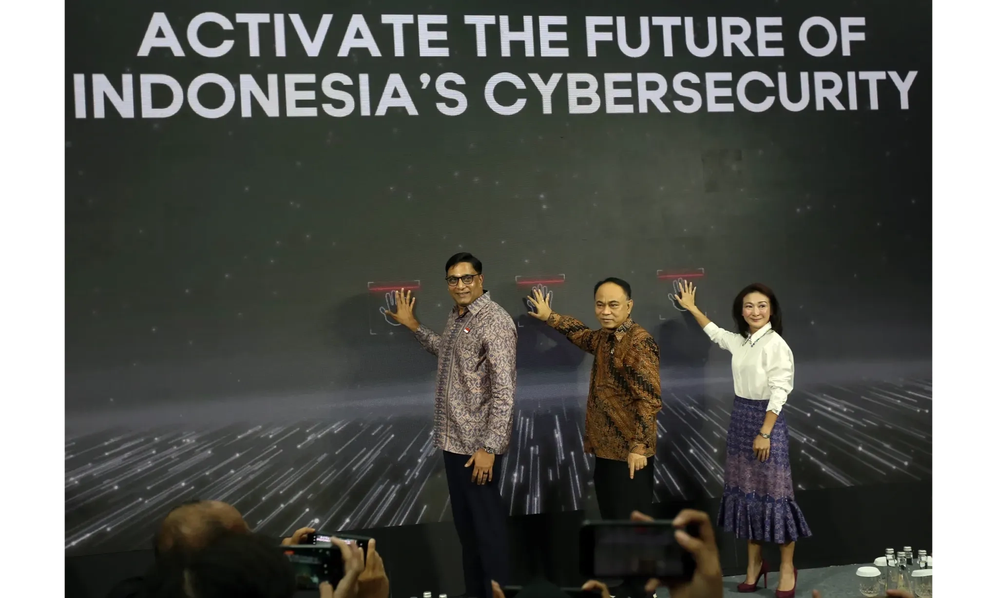 <p>Kemenkominfo Akan Latih 1 Juta Talenta Soal Keamanan Siber</p>