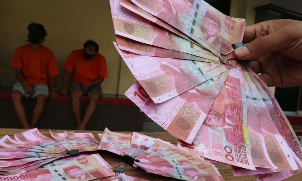 <p>Polri Gerebek Percetakan Uang Palsu Di Bekasi</p>