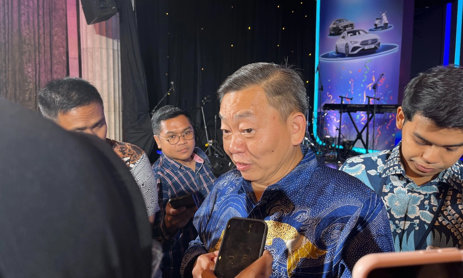 <p id="isPasted">BCA Akui Ada Fenomena Makan Tabungan Pada Nasabahnya</p>