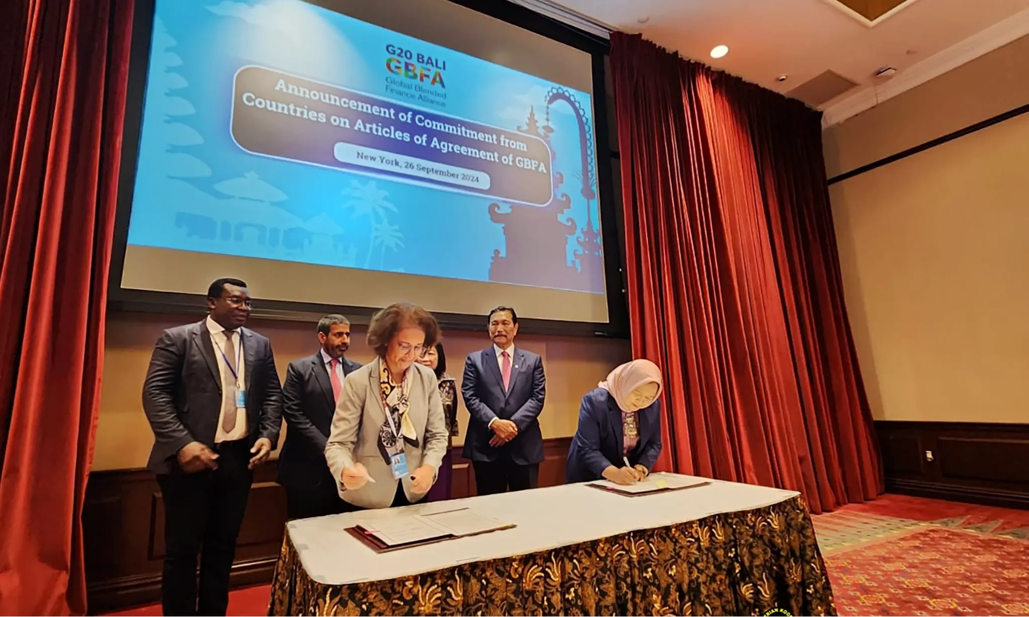 <p id="isPasted">UNDP-Tony Blair Institute Resmi Gabung Aliansi Pembiayaan Buatan RI</p>