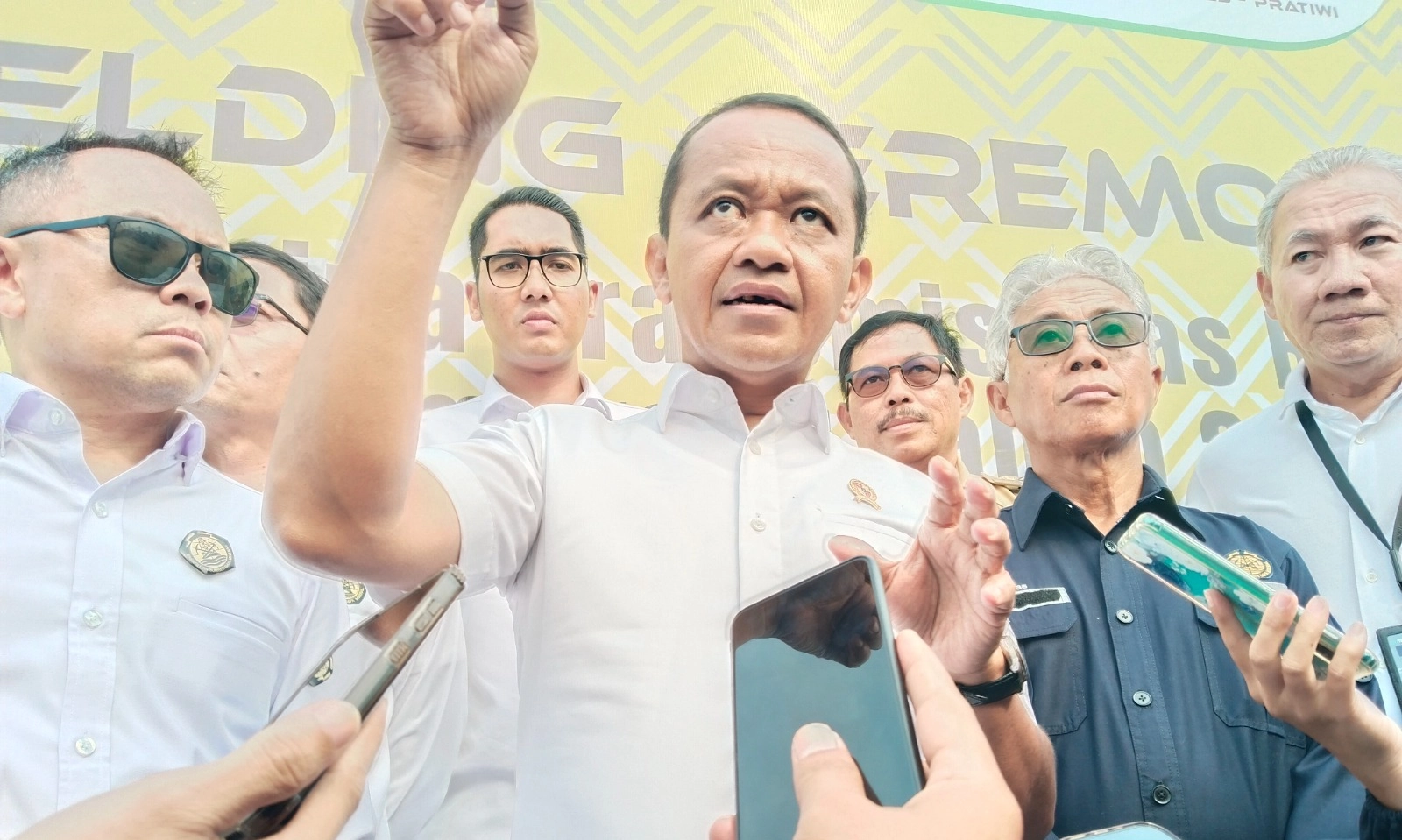 <p id="isPasted">Bahlil: Proyek Pipa Cisem Dijalankan Untuk Menjamin Harga Gas Murah</p>