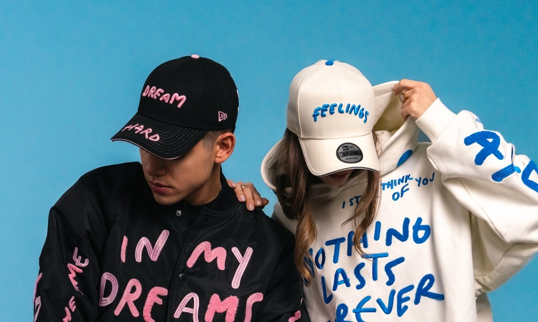 <p>Ricardo Lu&eacute;vanos Kolaborasi Dengan New Era Hadirkan Koleksi Eksklusif</p>