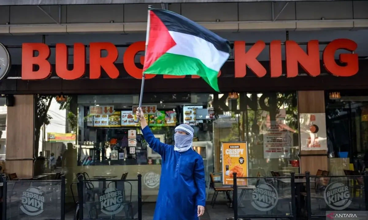 <p>YKMI Ajak Masyarakat Konsisten Boikot Produk Terafiliasi Israel</p>