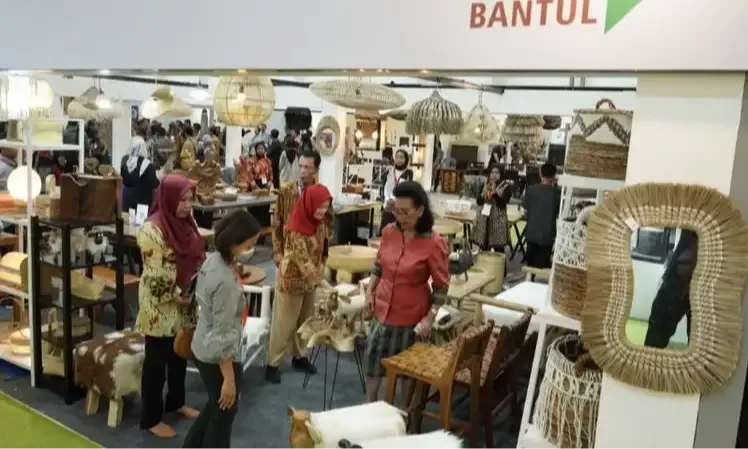 <p id="isPasted">Kemenkop UKM Ungkap Realisasi KUR 2015-2024 Capai Rp1.739 Triliun</p>