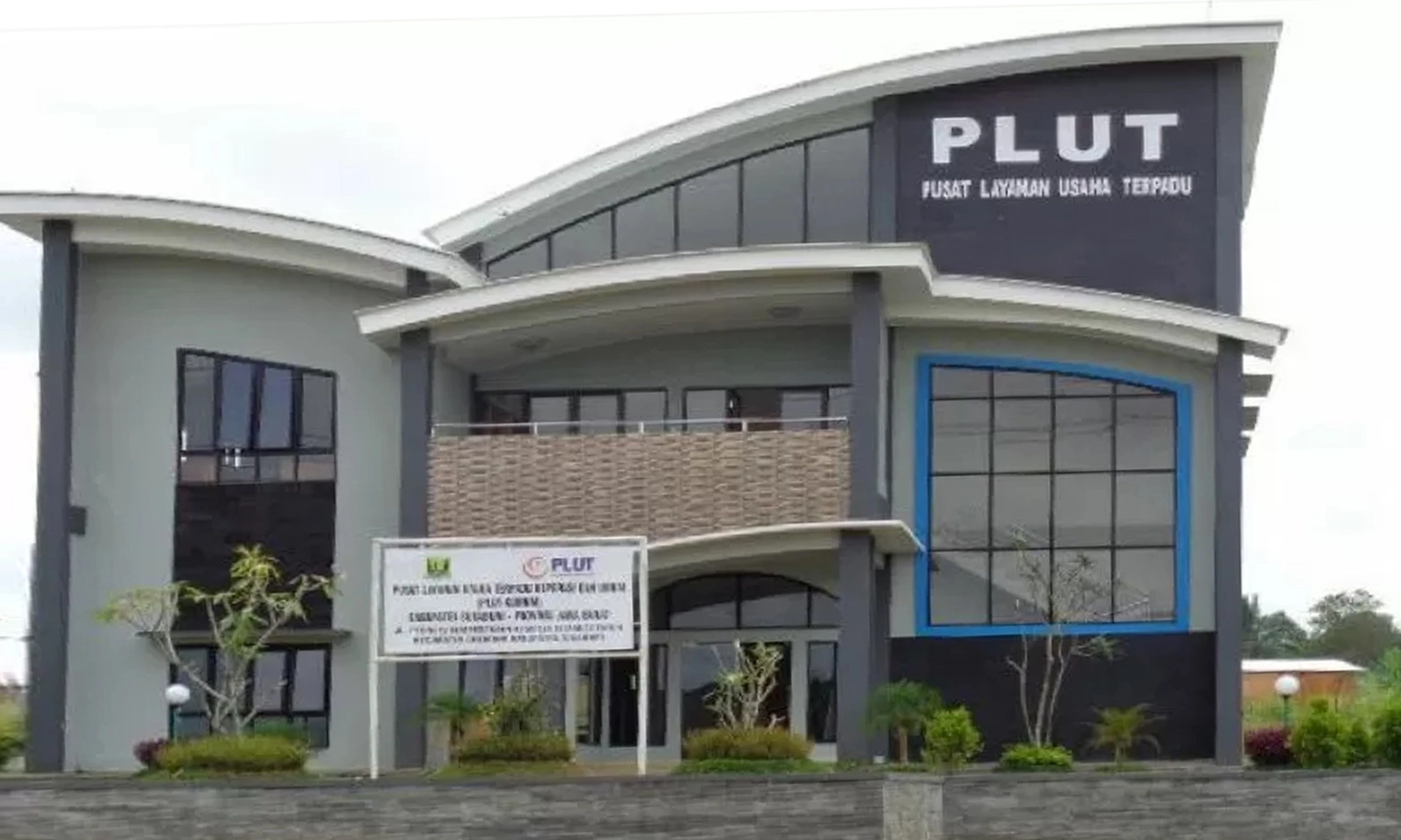 <p id="isPasted">MenKopUKM Minta UMKM Manfaatkan Belanja Pemerintah</p>