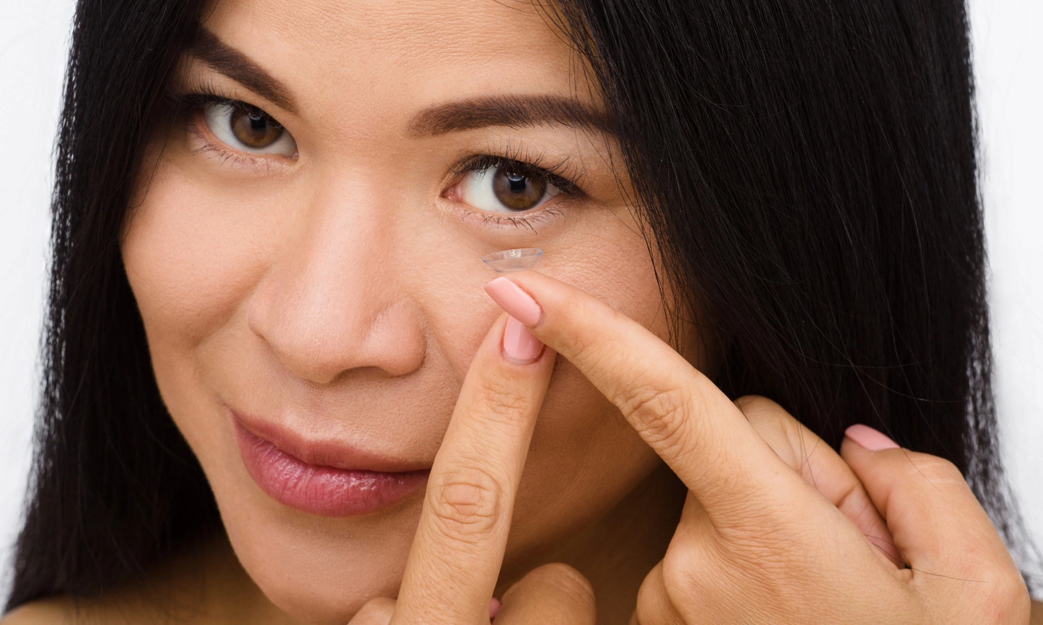 <p>Membaca Karakter Warna <em>Softlens</em> Untuk Menunjang Penampilan</p>