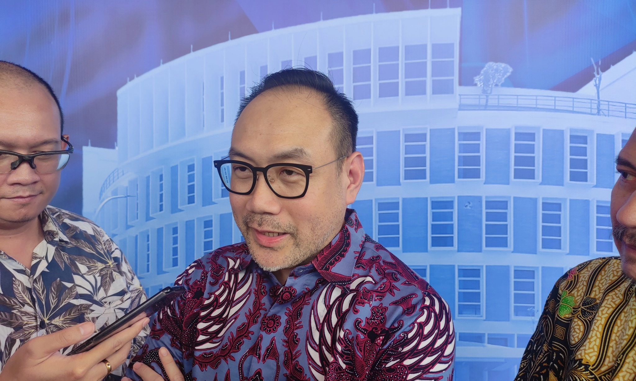 <p id="isPasted">ASAKI Yakin Wajib SNI Tingkatkan Daya Saing Ubin Keramik Buatan Domestik</p>