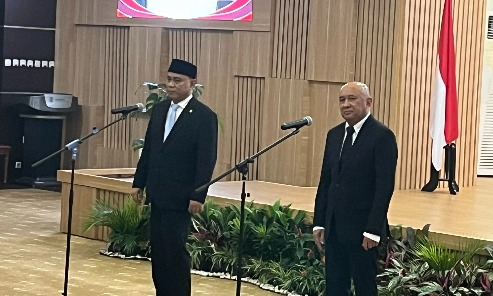 <p>100 Hari Pertama Kerja, Budi Arie Ingin Digitalisasi Koperasi</p>