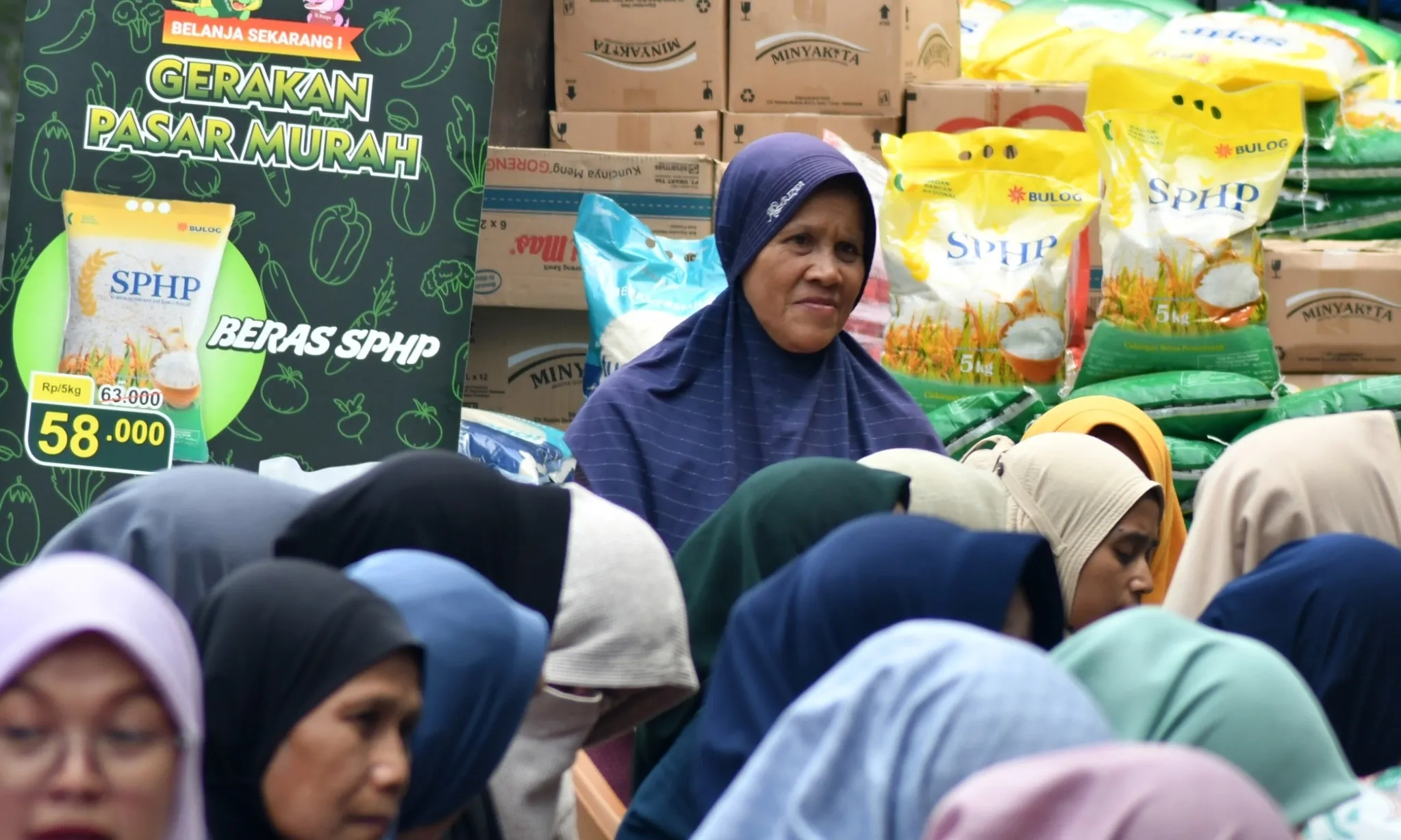 <p id="isPasted">Mengurai Biang Kerok Penyebab Deflasi Beruntun</p>