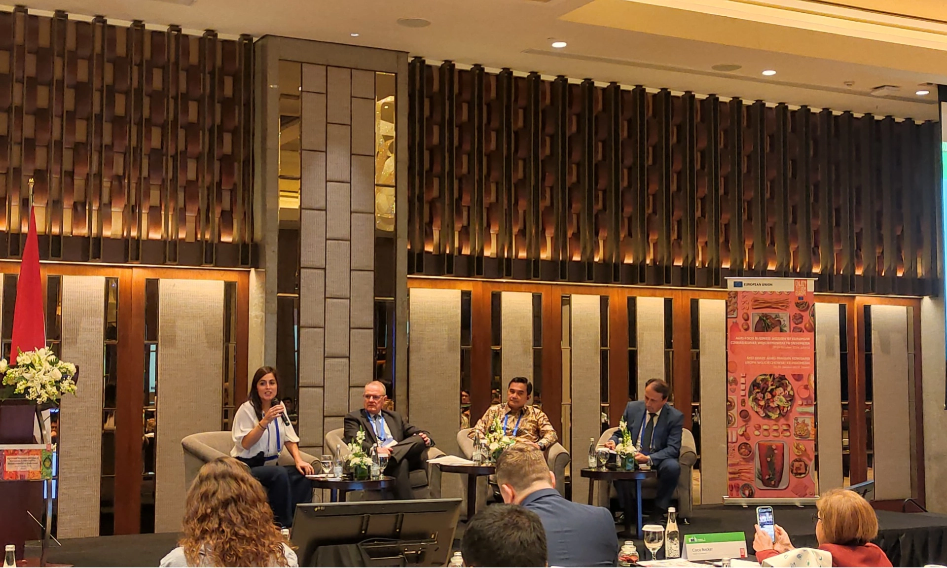 <p>Pemerintah RI Ajak Uni Eropa Investasi Di Sektor Pertanian dan Agripangan</p>