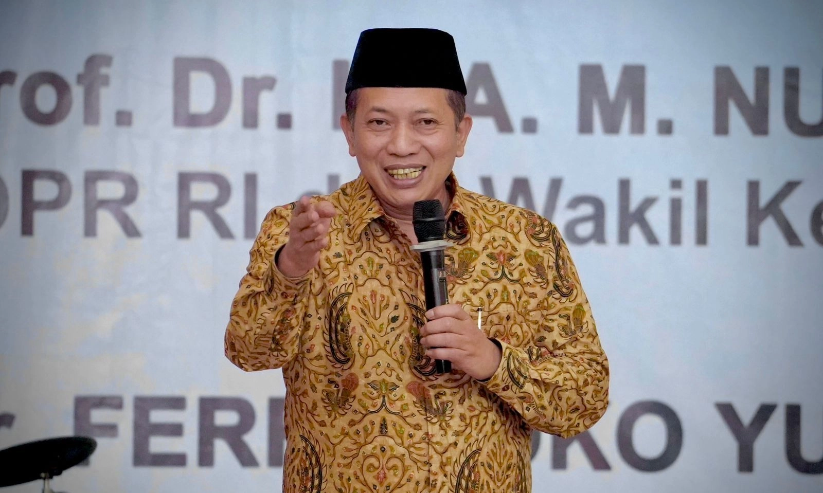 <p id="isPasted">WamenKop Janji Perkuat LPDB KUMKM Untuk Pembiayaan Koperasi Produktif</p>