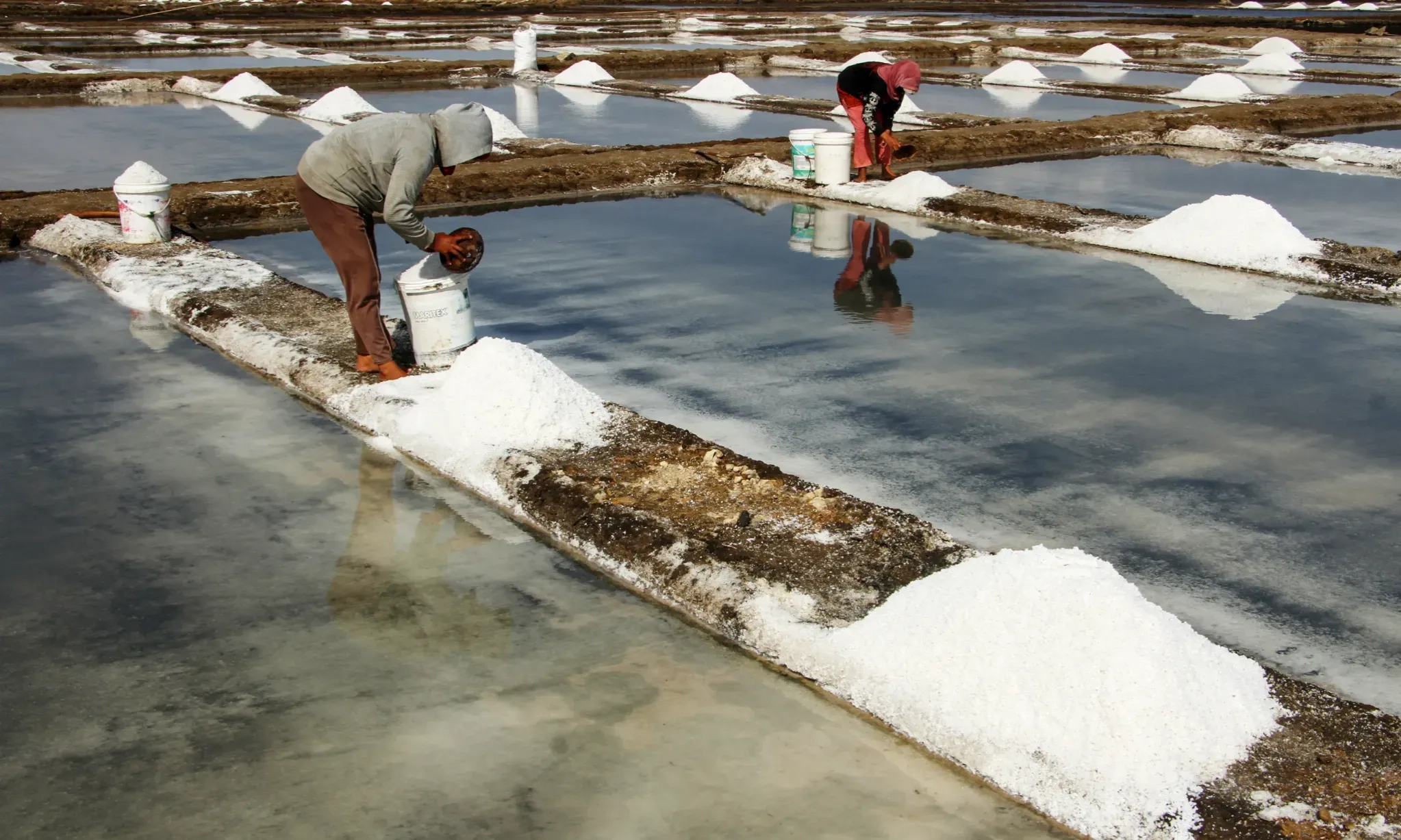 <p>Butuh Teknologi Bagi Garam Lokal Jadi Garam Industri&nbsp;</p>