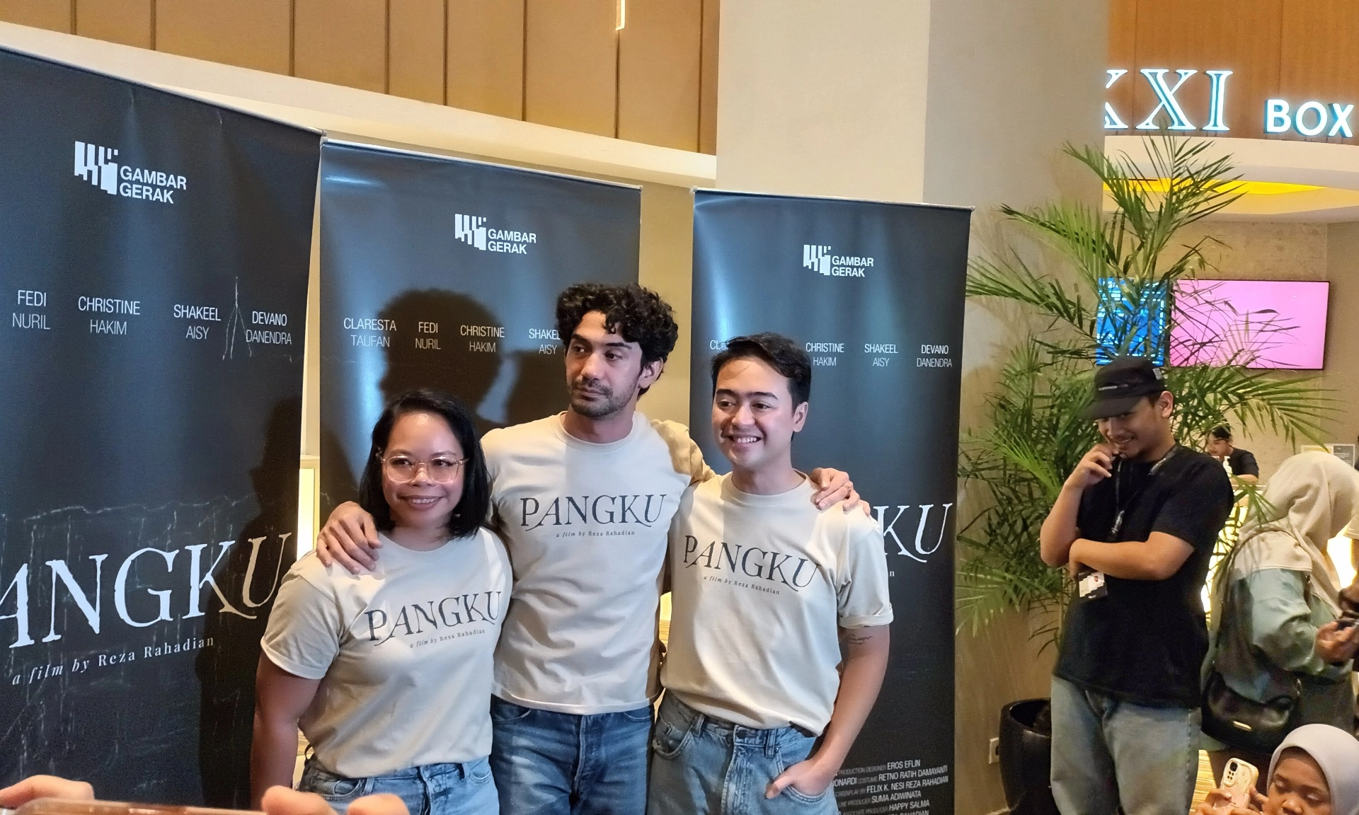 <p>Cerita Seputar Film Perdana Reza Rahadian, <em>Pangku</em></p>