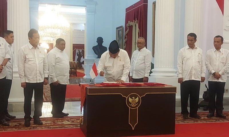 <p id="isPasted">Sah! Presiden Prabowo Tandatangani PP Penghapusan Piutang Macet UMKM</p>