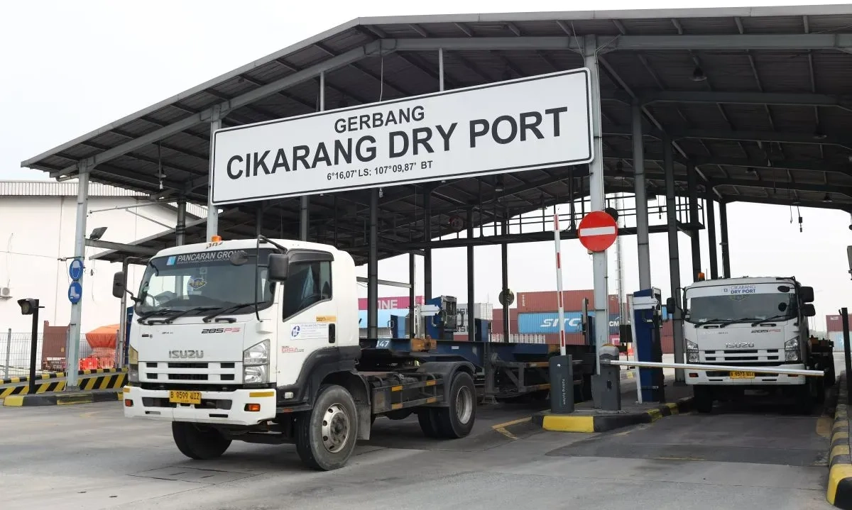 <p>Cikarang Dry Port Jababeka Fasilitasi Ekspor Perdana Mobil Chery</p>