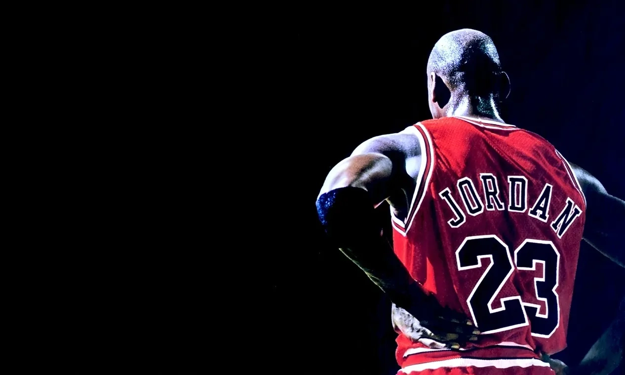 <p>Jersey Michael Jordan Terjual Rp73 Miliar</p>