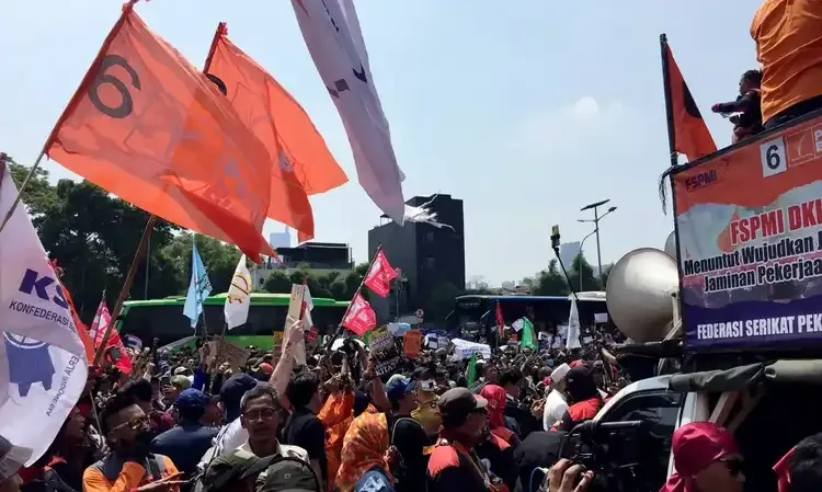 <p>Kecewa Dengan Putusan MK, Apindo: Regulasi Soal Upah Terlalu Sering Berubah</p>