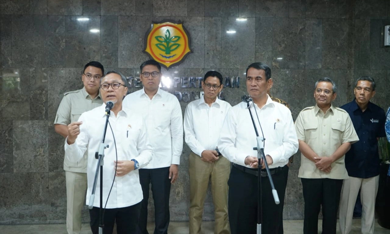 <p>Pangkas 145 Regulasi, Pemerintah Jamin Distribusi Pupuk Akan Lebih Cepat</p>