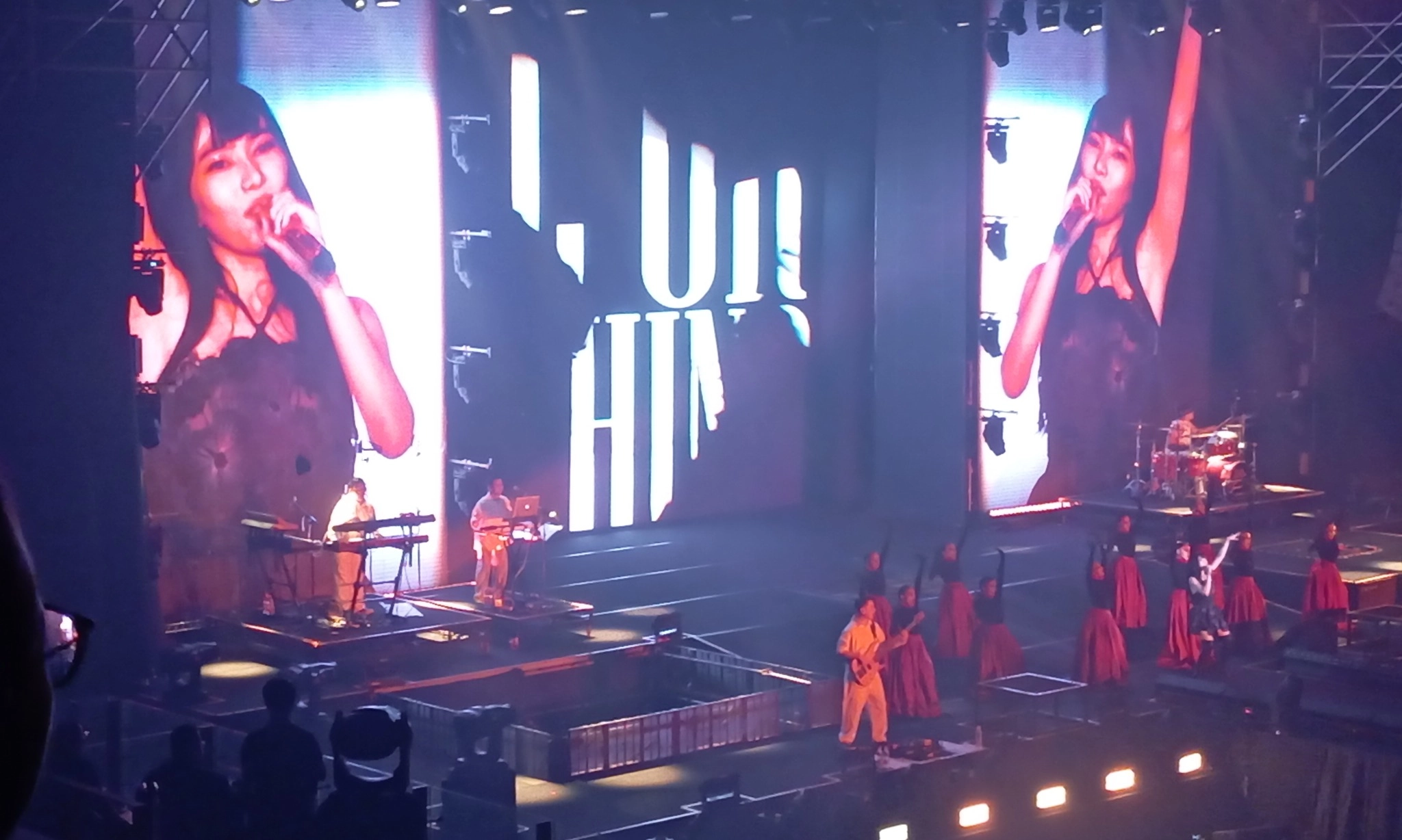 <p>Kemegahan Penuh Makna Konser Satu Dekade Isyana Sarasvati</p>