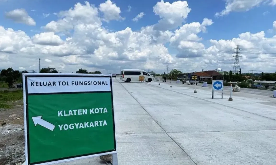 <p>Tiga Ruas Tol Siap Difungsionalkan Untuk Libur Natal Dan Tahun Baru</p>