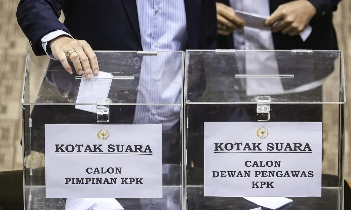 <p>Tak Ada Pimpinan KPK Perempuan, Begini Alasan DPR</p>