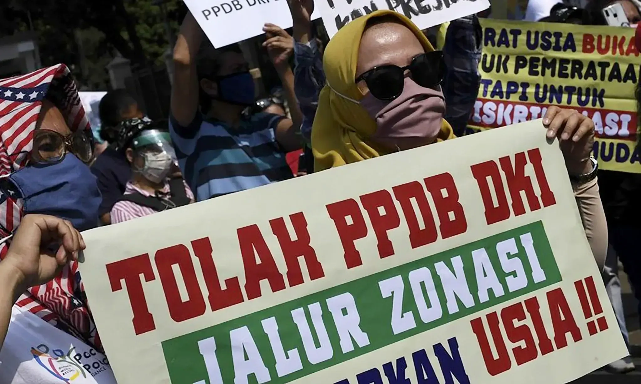 <p id="isPasted">Menko PMK Segera Bahas Wacana Penghapusan Zonasi Sekolah</p>