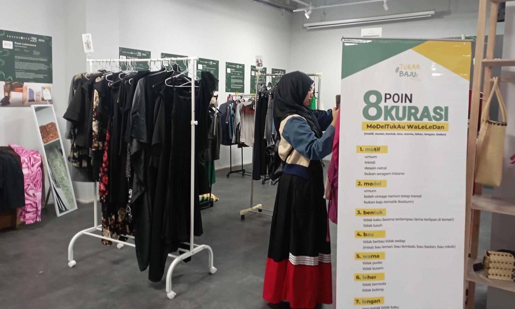 <p><span id="isPasted">Bertukar Baju Menekan Limbah&nbsp;</span>Fesyen</p>