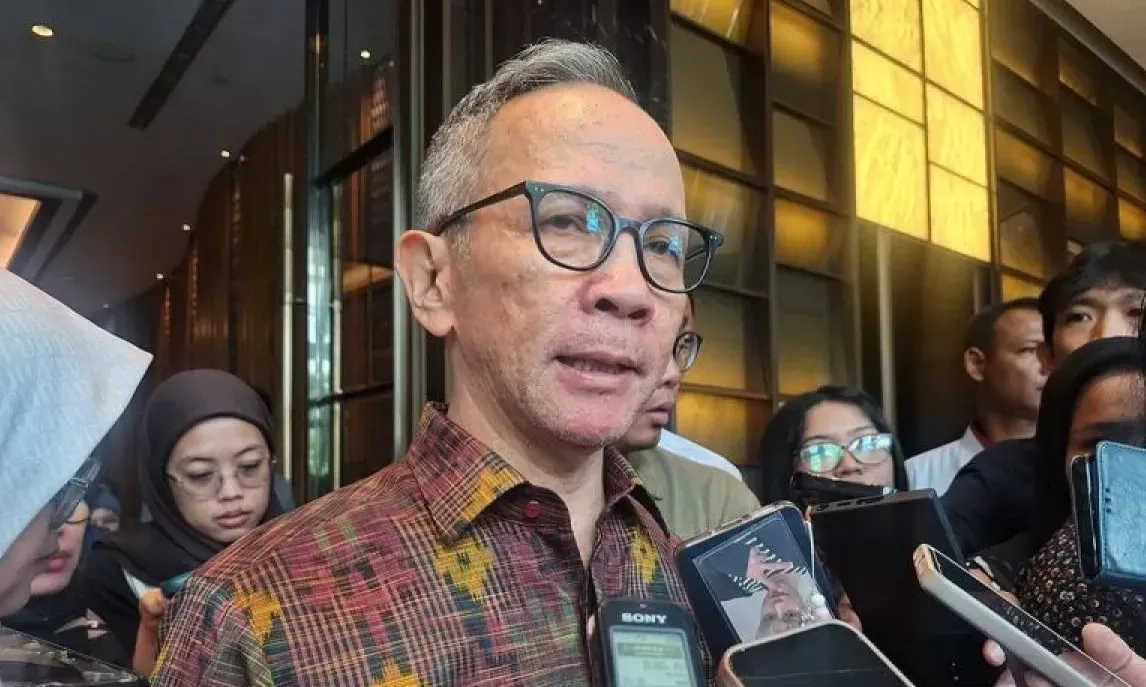 <p>OJK Lacak Lebih Jauh Aliran Dana Rekening Terindikasi Judi Online</p>