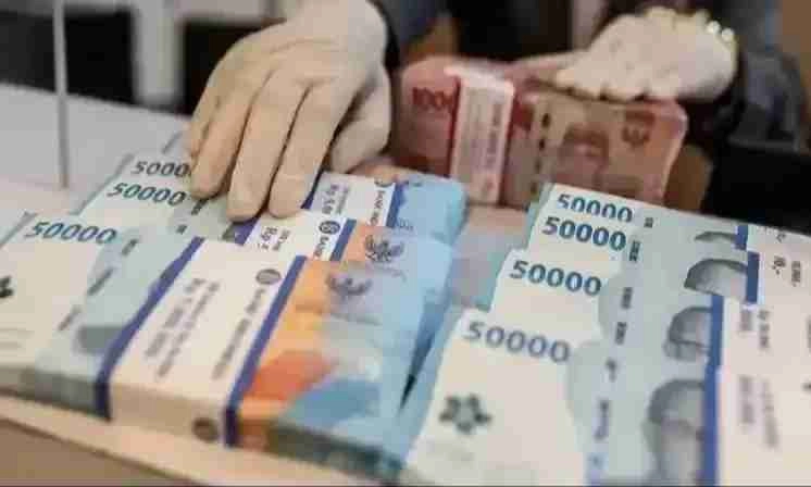 <p dir="ltr" id="isPasted"><span data-originalcomputedfontsize="16" data-originalfontsize="12pt">Ekonom-OJK Buka Suara Soal Dampak PPN 12% Ke&nbsp;Sektor Perbankan</span></p>