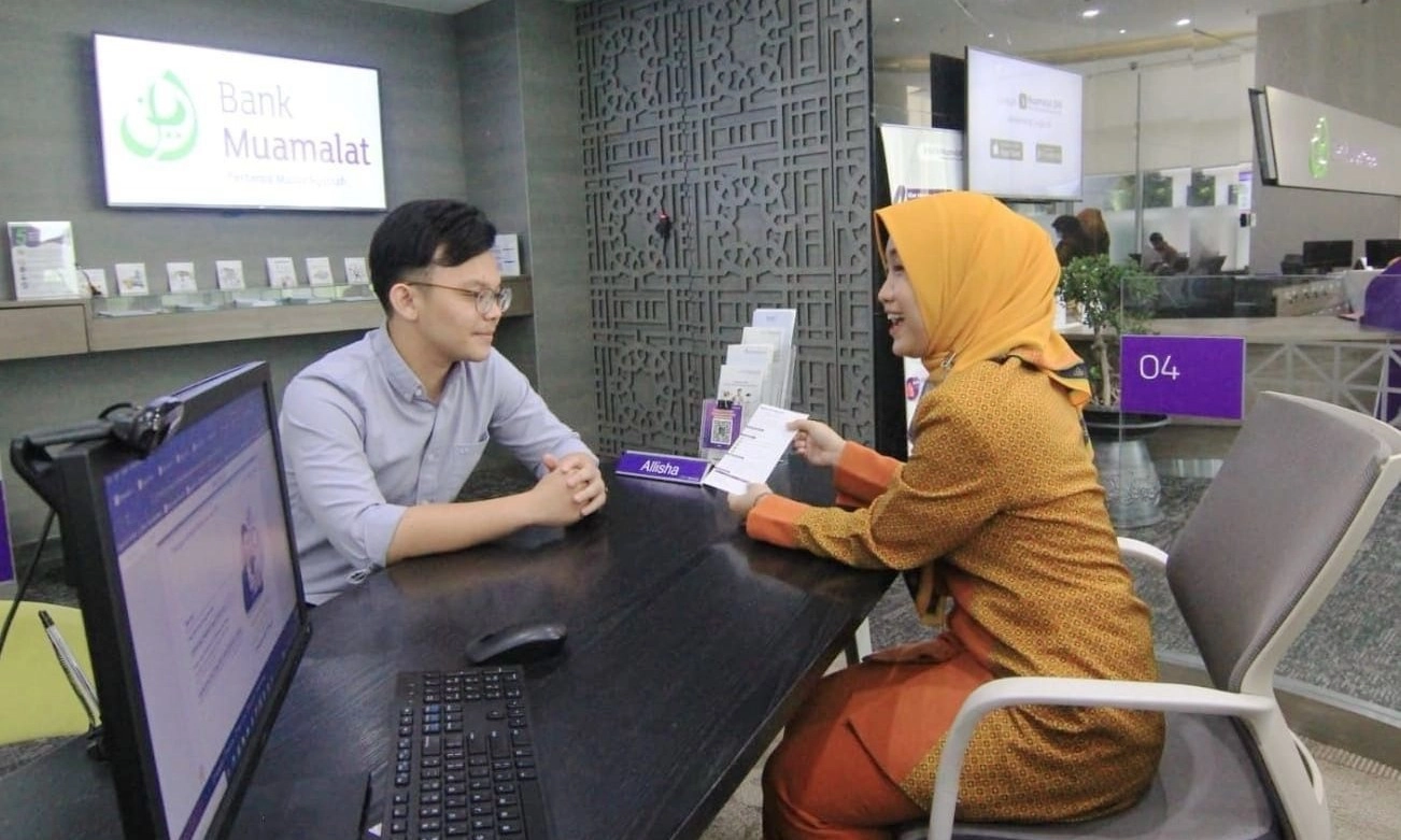<p id="isPasted">Imbal Hasil Menarik, Penjualan ST013 di Bank Muamalat Positif</p>