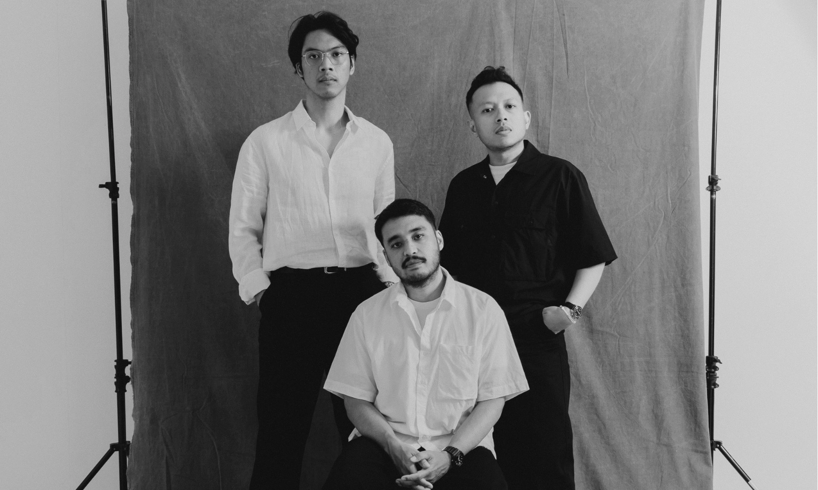 <p>Refleksi Syukur akan Doa Ibu Dalam Single Anyar Perunggu, &quot;Tapi&quot;<br id="isPasted"><br></p>