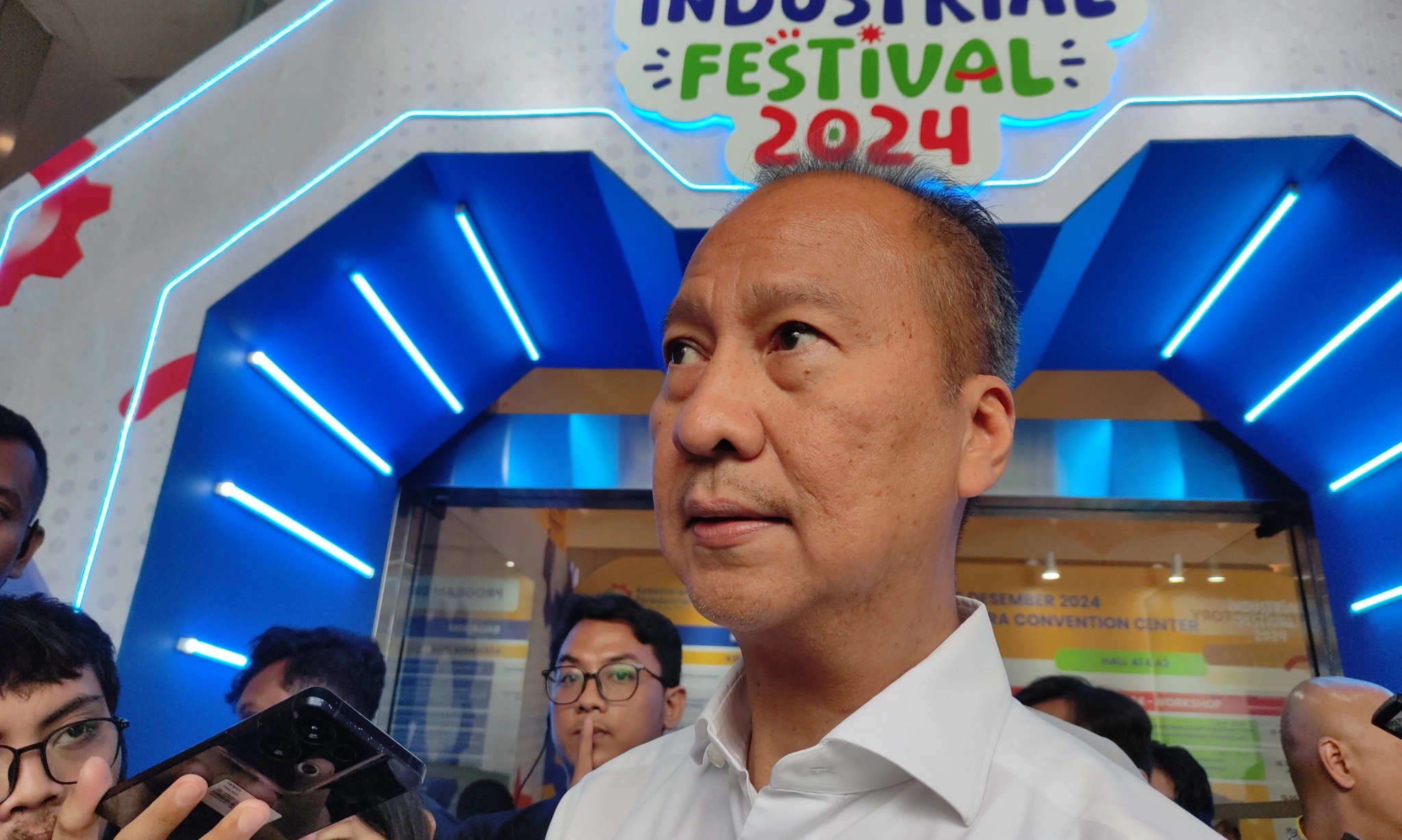 <p>Menperin Tegaskan Apple Bakal Bangun Pabrik Dengan Modal Rp15,92 T Di RI</p>