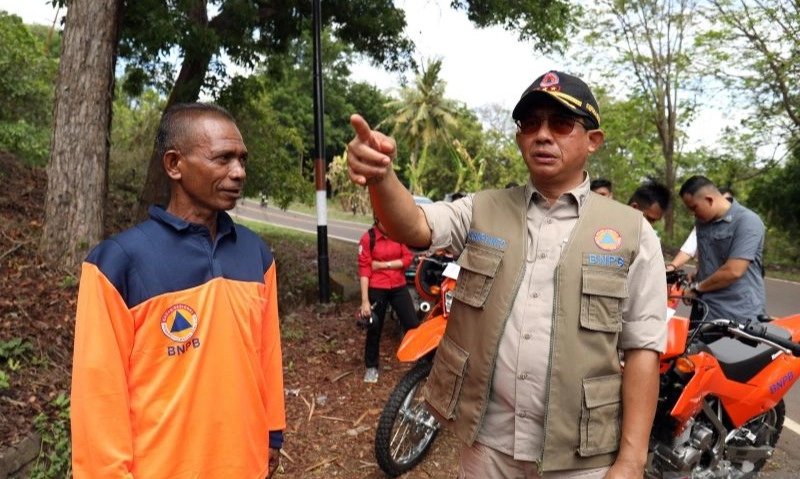 <p>Pemerintah Pindahkan Pengungsi Lewotobi di Lahan 20 Hektare</p>