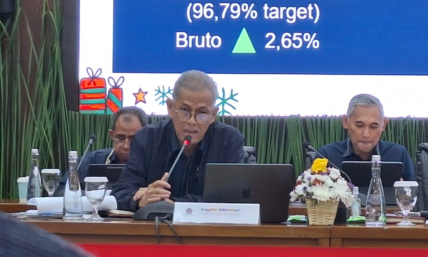 <p id="isPasted">Penerimaan Pajak 84,92%, Kemenkeu Optimis Sisanya Tercapai di Akhir Tahun</p>