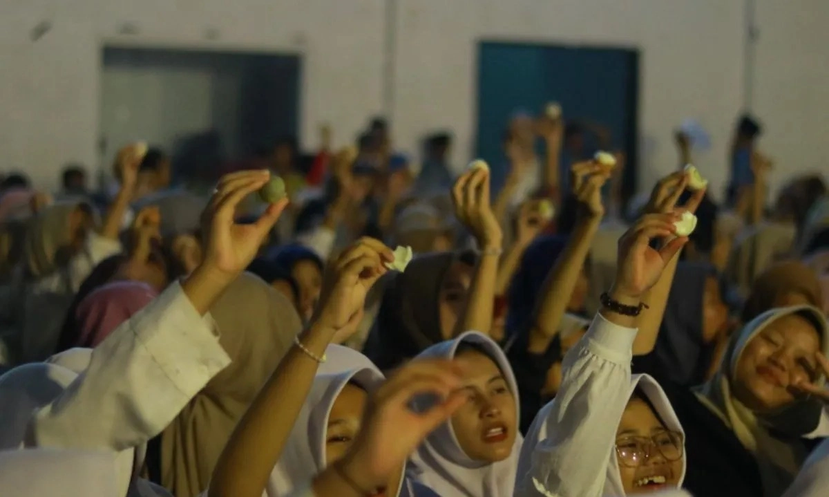 <p id="isPasted">Kemenkop Gandeng Inkopontren Untuk Program MBG Di Lingkungan Pondok Pesantren</p>