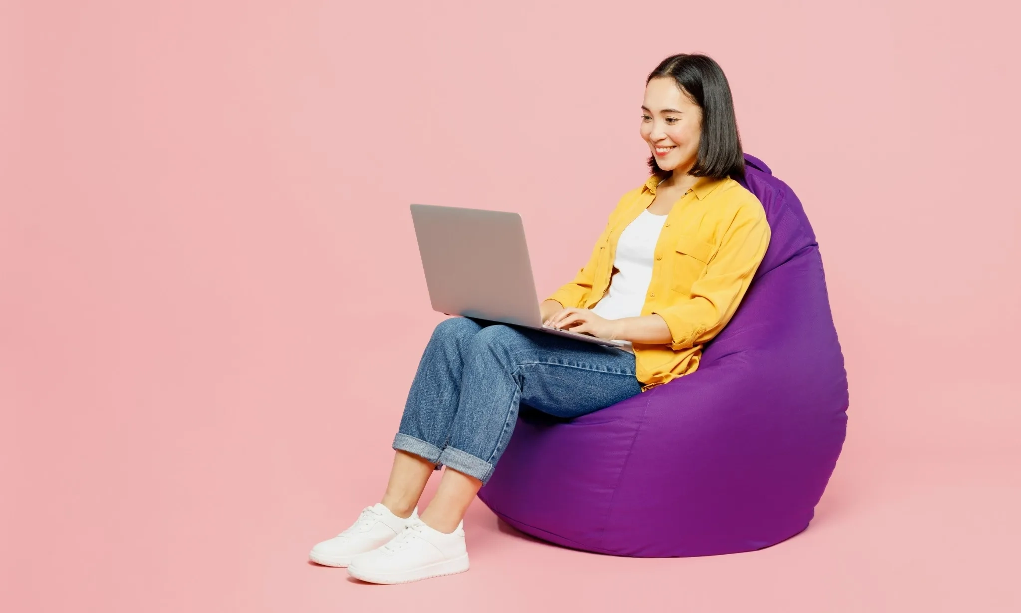 <p>Sering Memangku Laptop Bisa Sebabkan Kerusakan Hingga Kanker Kulit</p>