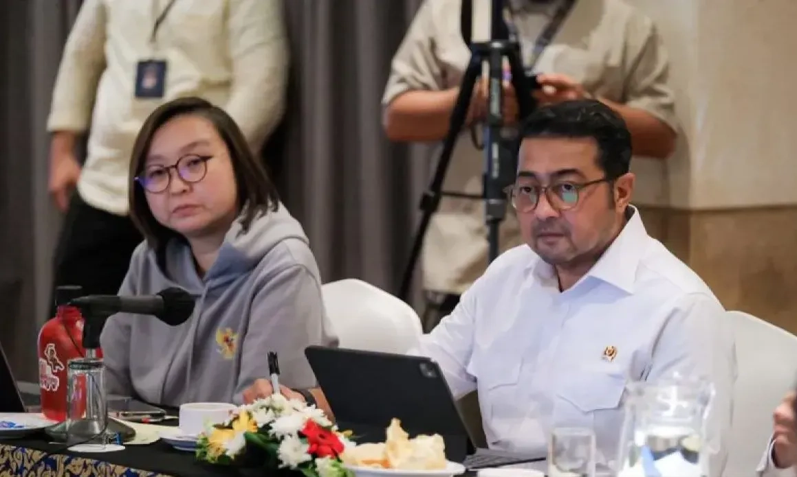 <p>Menteri Ekonomi Kreatif Dukung Pembentukan Asosiasi Kreator Konten</p>