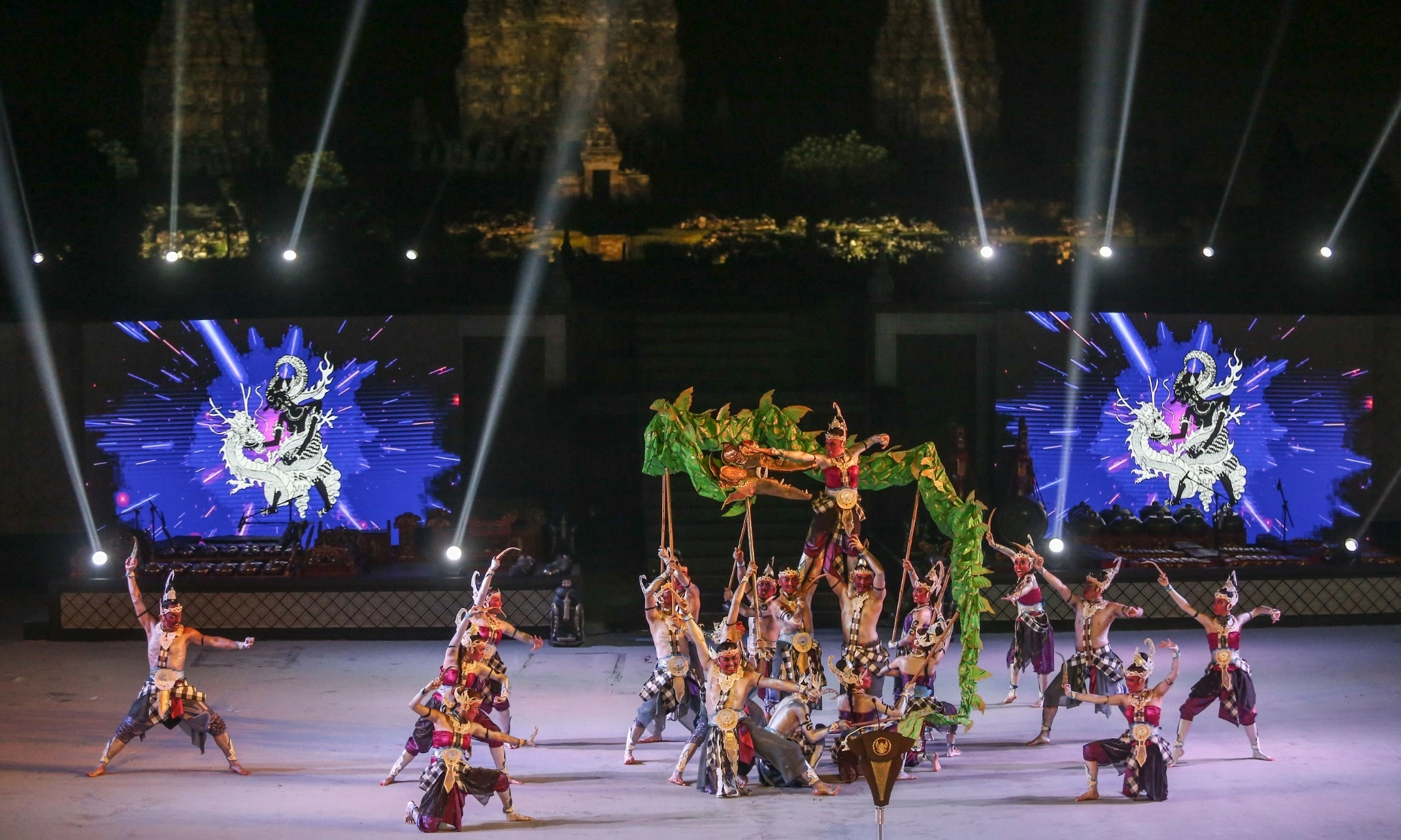 <p id="isPasted">Sederet <em>Event</em> Seru Di Candi-candi Jateng-DIY Isi Liburan Akhir Tahun</p>