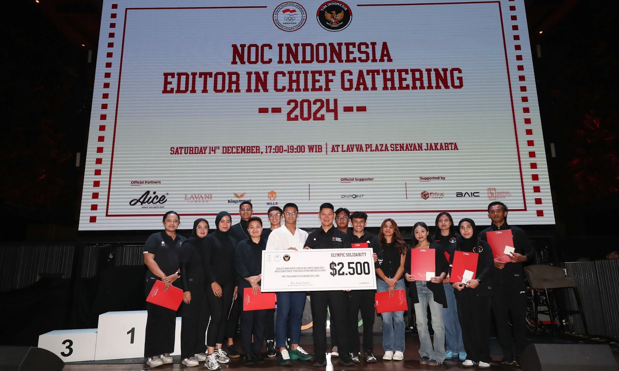 <p>KOI Serahkan Dana ke Atlet Indonesia di Olimpiade Paris 2024</p>